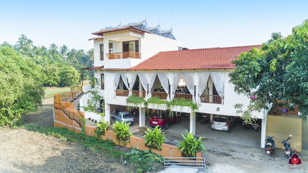 Bougainvillea Hotel Alībāg Buitenkant foto