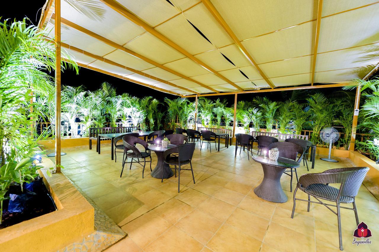 Bougainvillea Hotel Alībāg Buitenkant foto