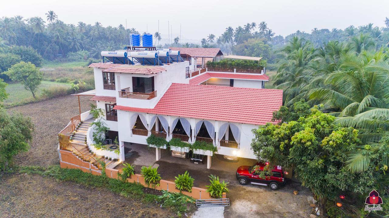 Bougainvillea Hotel Alībāg Buitenkant foto
